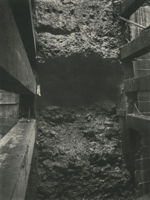 Photograph of under setting of South Quay wall