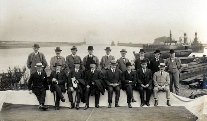Photograph of dignitaries